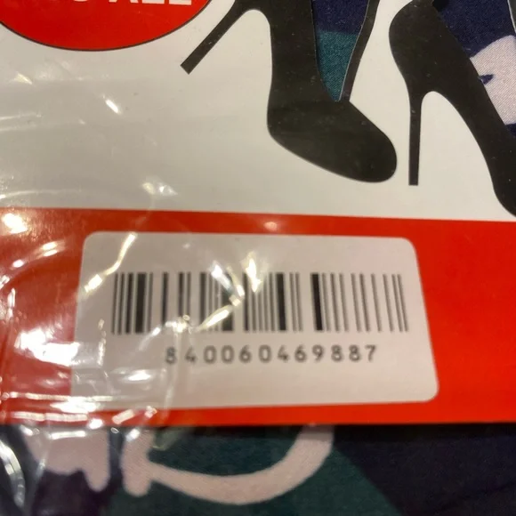 White Mark super soft mid rise, cat print leggings. One size fits most. New. - Picture 4 of 7